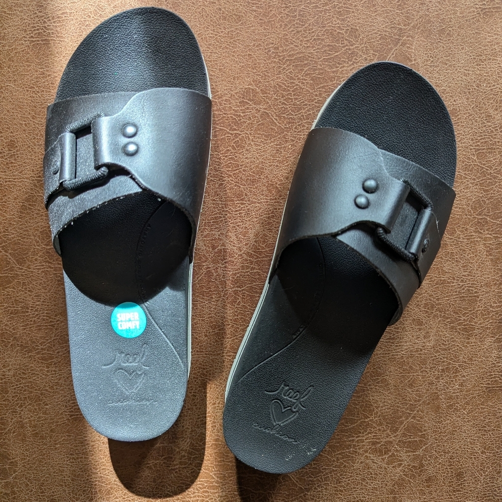 Reed Sandals - Picture 5 of 8